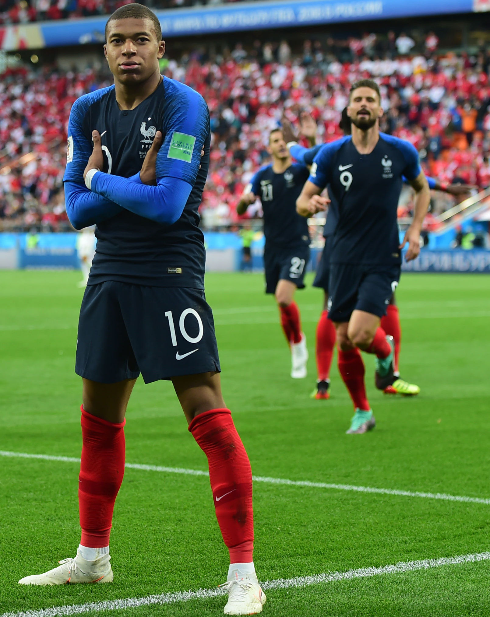 面对激烈竞 面对激烈竞