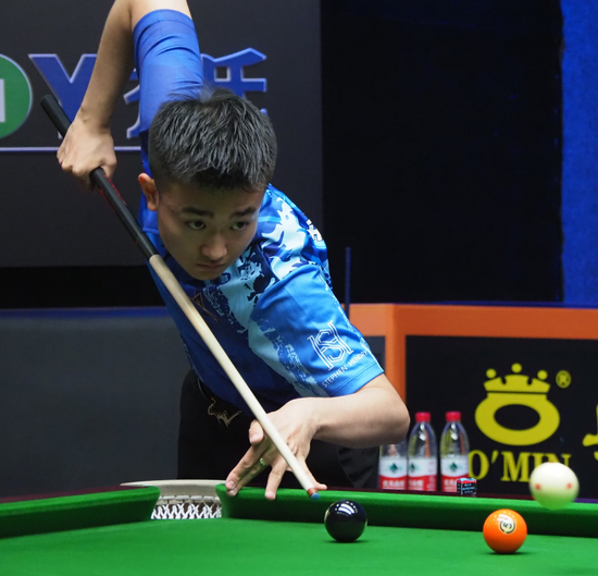 吸引亚洲赞 吸引亚洲赞