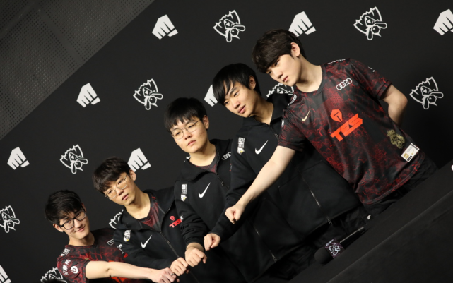 国脚出自法 国脚出自法