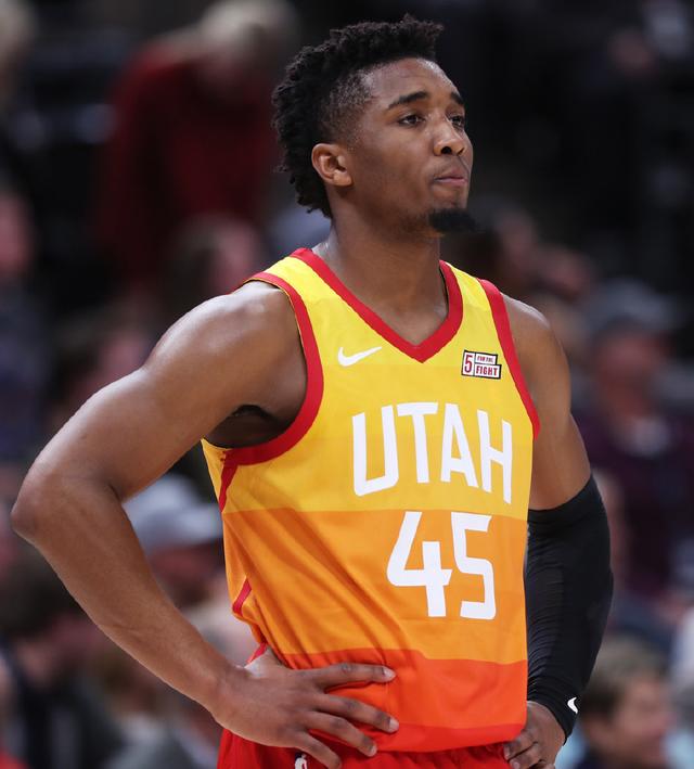 暴中心保持 暴中心保持